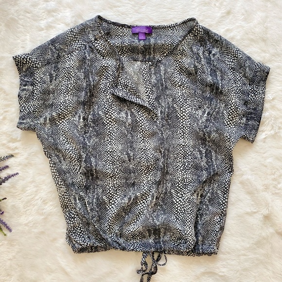 HALE Bob Sheer Chiffon Snake Print Cinch Hem Top - Picture 7 of 7